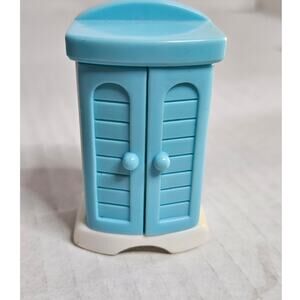 Toys R Us Dollhouse Wardrobe Closet Armoire  Shelf Teal White Doors open 3"x2"